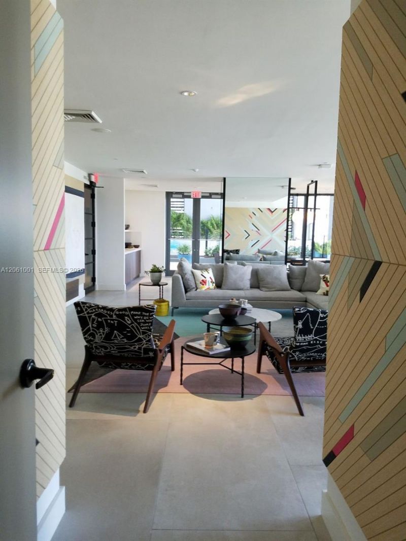 121 NE 34 St, Unit 811, Miami, FL 33137 Photo