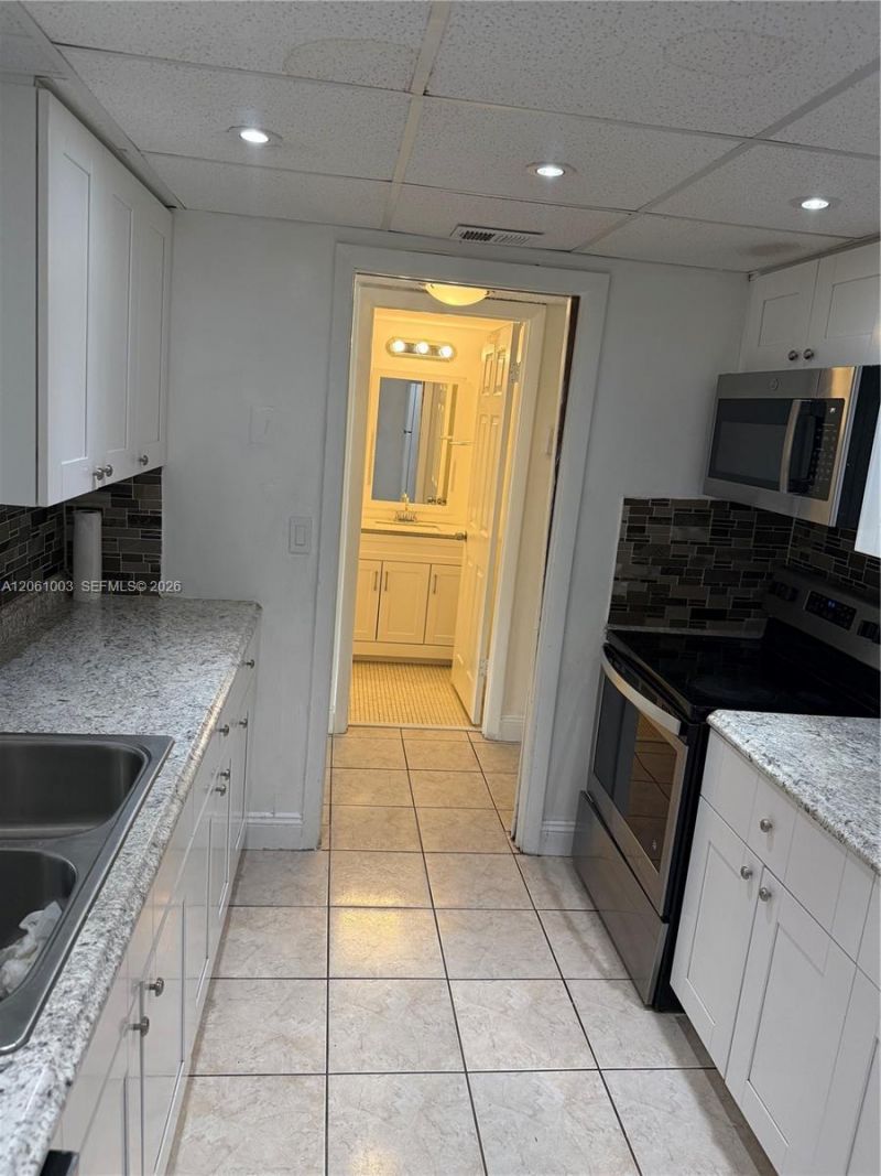 3246 N Pine Island Rd, Unit 101, Sunrise, FL 33351 Photo
