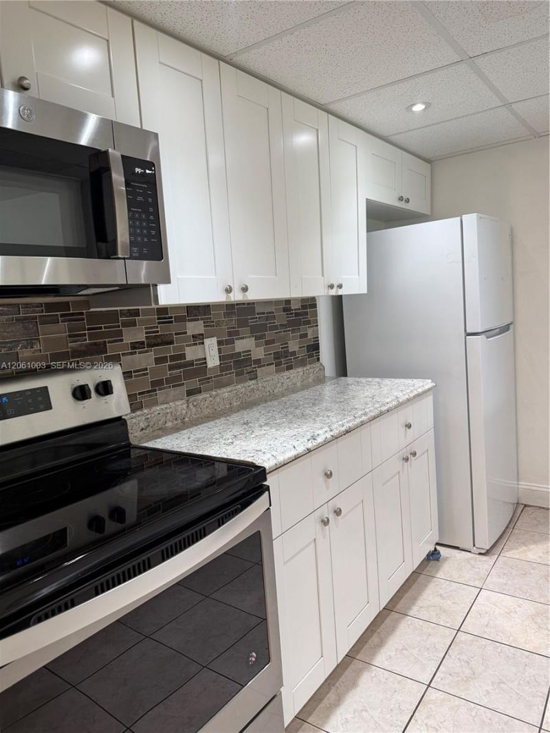 3246 N Pine Island Rd, Unit 101, Sunrise, FL 33351 Photo