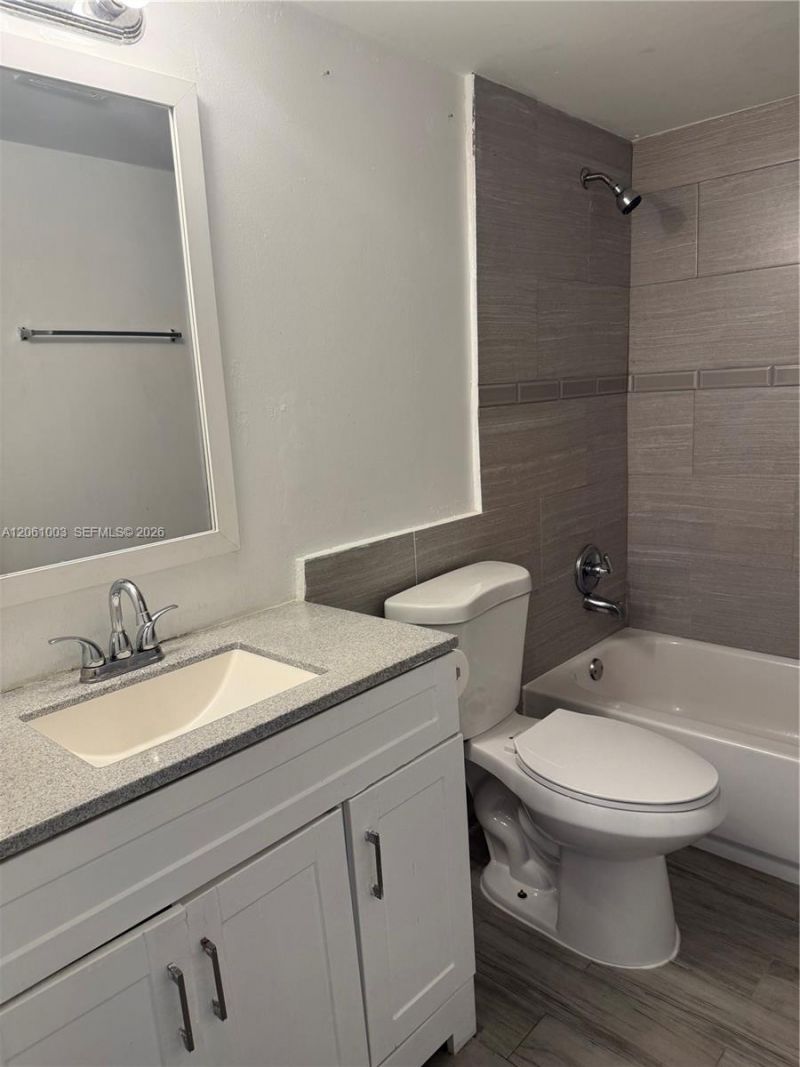 3246 N Pine Island Rd, Unit 101, Sunrise, FL 33351 Photo