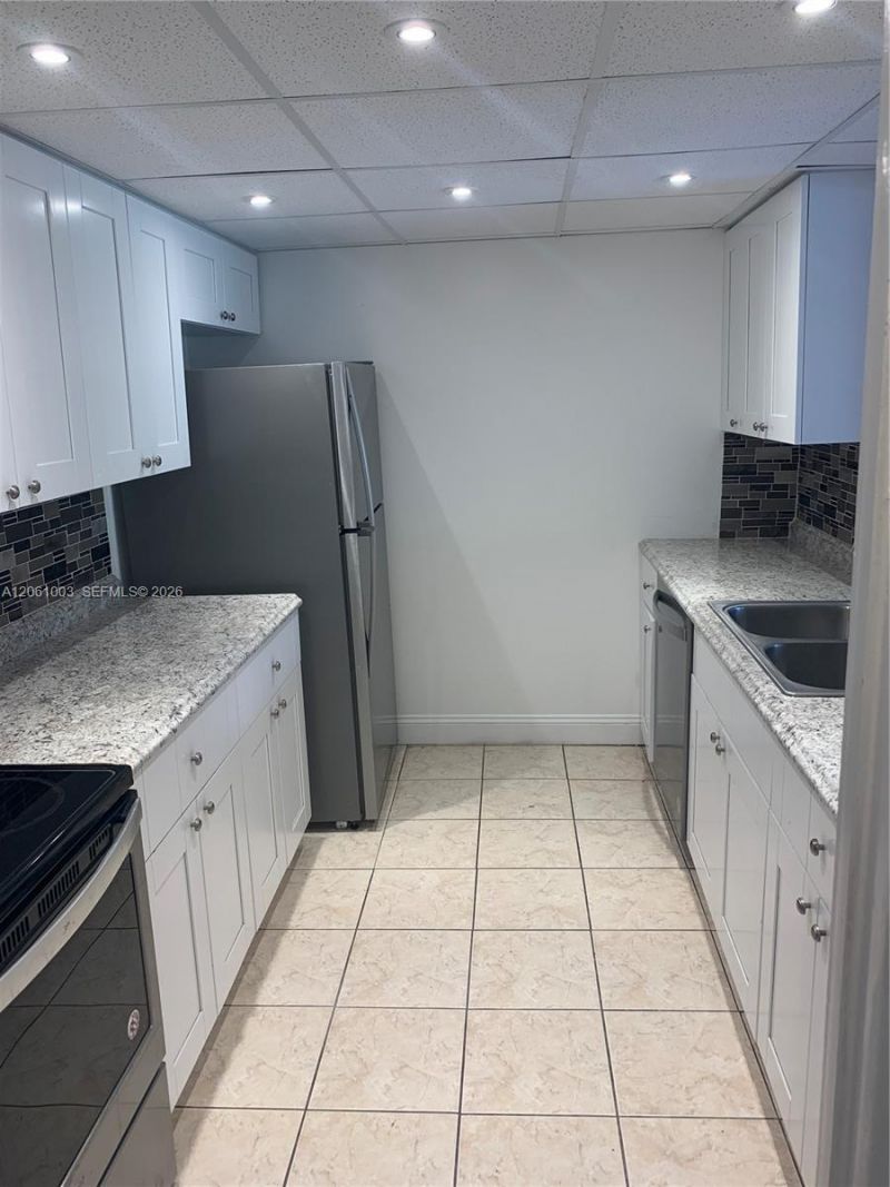 3246 N Pine Island Rd, Unit 101, Sunrise, FL 33351 Photo