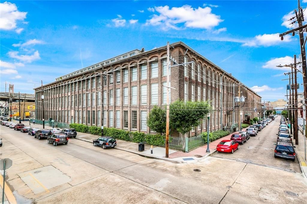 920 POEYFARRE Street , New Orleans, LA 70130