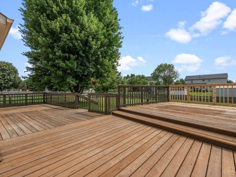 5525 Scarlet Maple Court, Milford, OH 45150 Photo 5