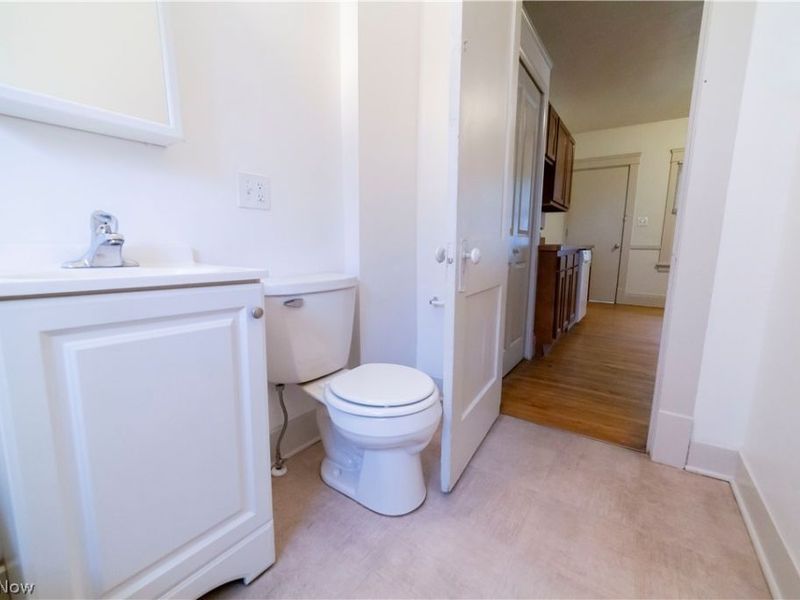 2598 W 10th Street , Cleveland, OH 44113 Photo 26