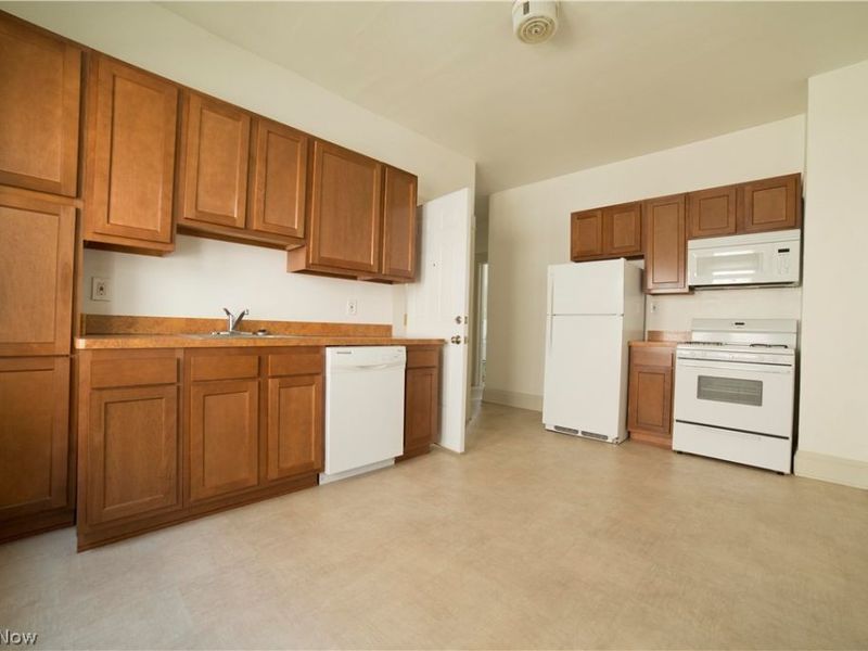 2598 W 10th Street , Cleveland, OH 44113 Photo 30