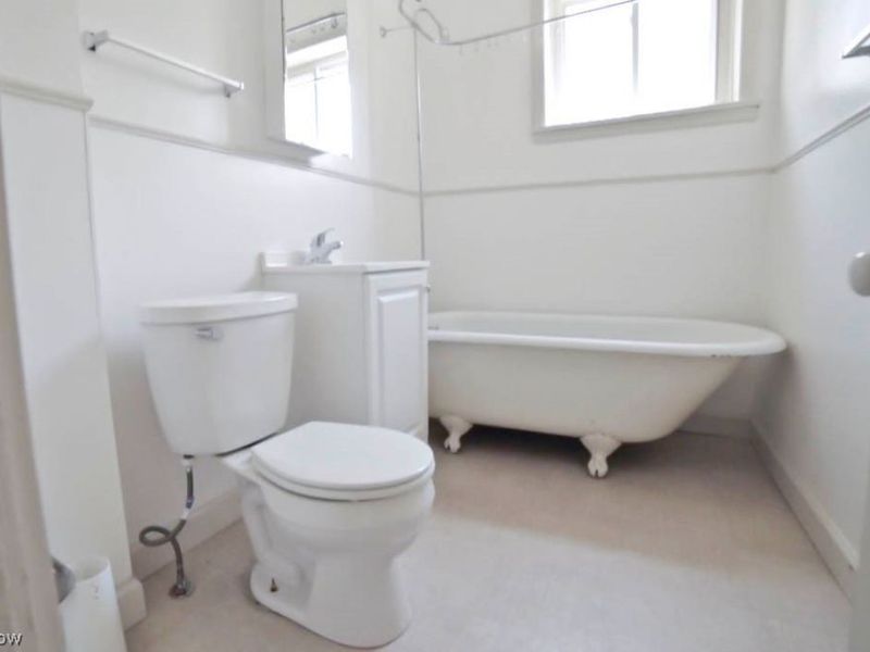 2598 W 10th Street , Cleveland, OH 44113 Photo 31