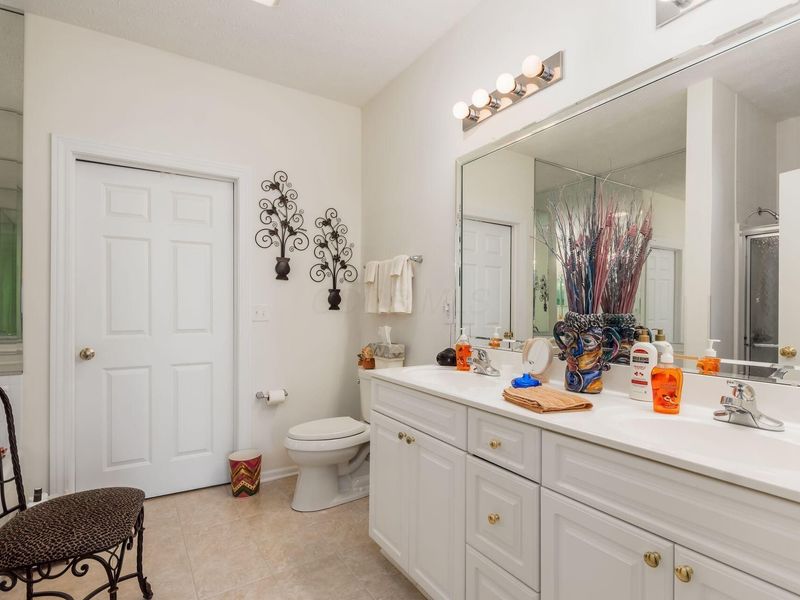 5978 Hickory Brook Way , Columbus, OH 43213 Photo 28