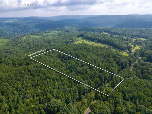 O Green Town Road, Tracy City, TN 37387