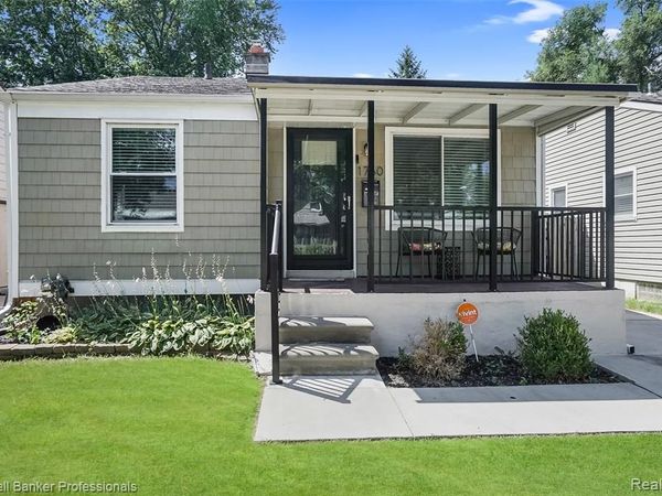 1760 E Hazelhurst Street , Ferndale, MI 48220