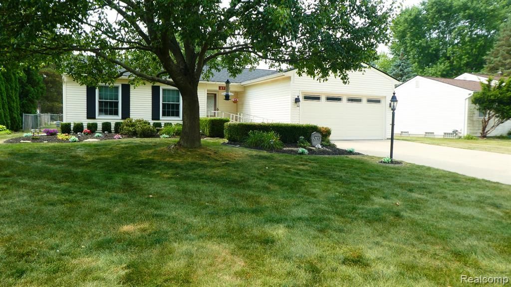 3721 Barberry Circle, Wixom, Mi 48393 Main Photo