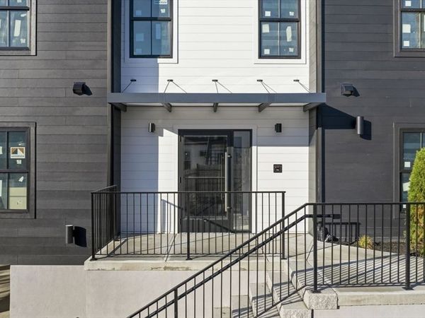 11 Boynton St., Unit 203, Swampscott, MA 01907