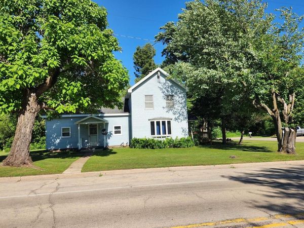 700 WATER STREET, Ogdensburg, WI 54962