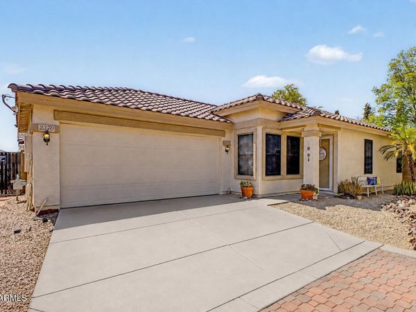 2370 E PEACH TREE Drive, Chandler, AZ 85249