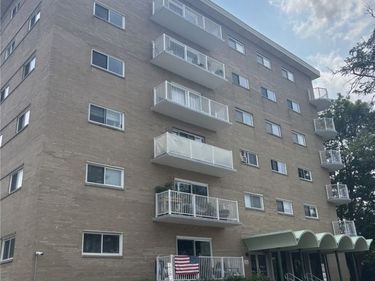 14567 Madison Avenue, Unit 211, Lakewood, OH 44107