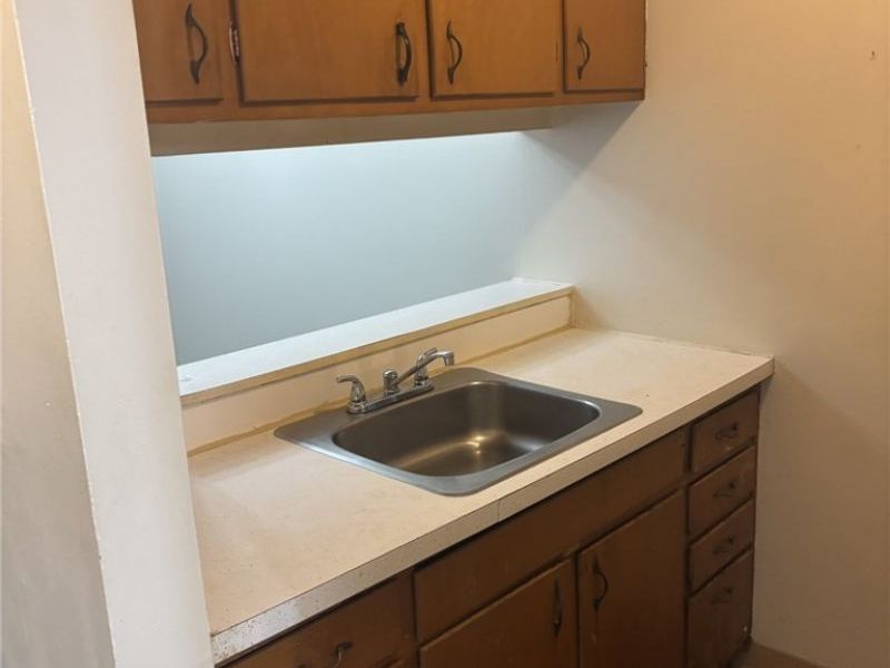 14567 Madison Avenue, Unit 211, Lakewood, OH 44107 Photo 12