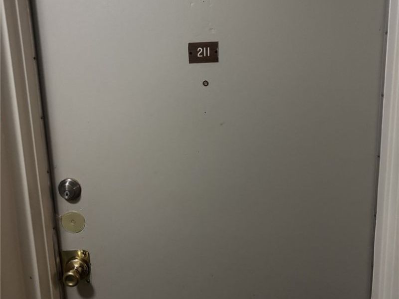 14567 Madison Avenue, Unit 211, Lakewood, OH 44107 Photo 7