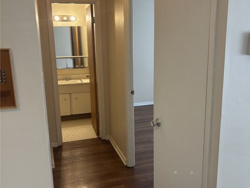 14567 Madison Avenue , Unit 207, Lakewood, OH 44107 Photo 13