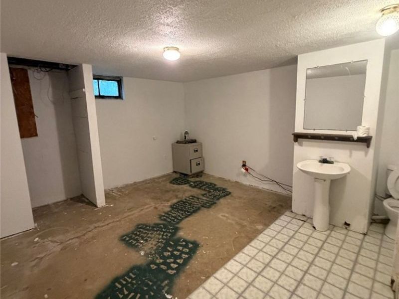 2439 Broadway Avenue NE, East Canton, OH 44730 Photo 14