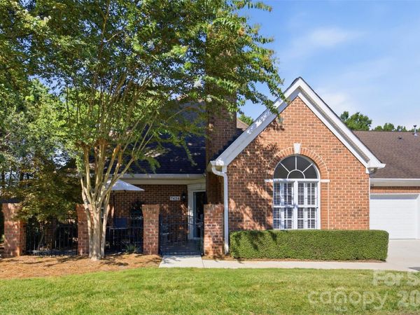 7424 Hurstbourne Green Drive, Charlotte, NC 28277