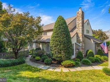 610 LINDSAY CIRCLE, VILLANOVA, PA 19085