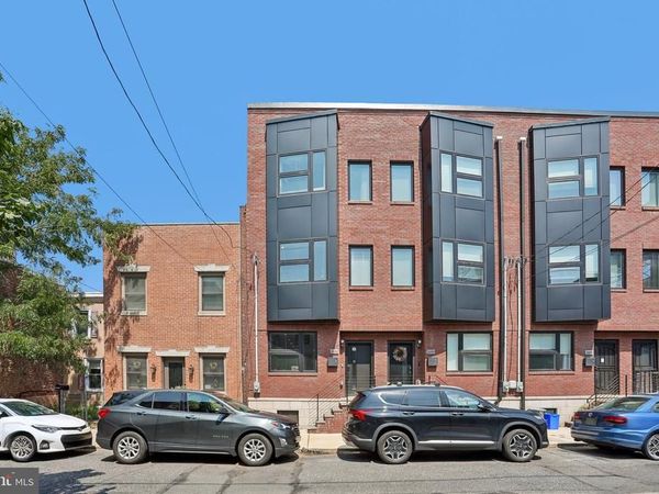 2656 SALMON STREET , PHILADELPHIA, PA 19125