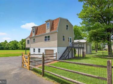 222 OLD RACETRACK ROAD, PARKESBURG, PA 19365