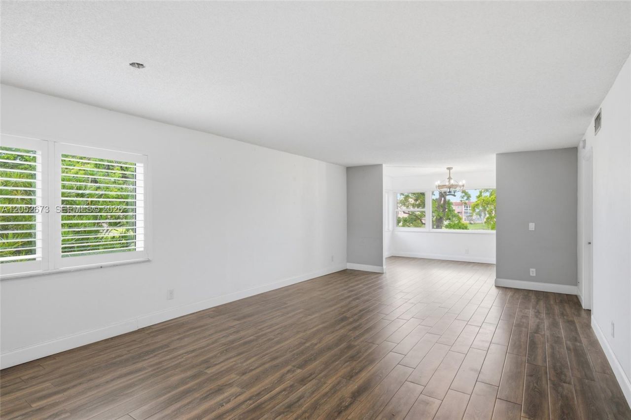 9501 Sunrise Lakes Blvd , Unit 201, Sunrise, FL 33322 Photo