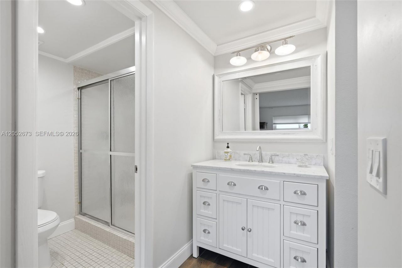 9501 Sunrise Lakes Blvd , Unit 201, Sunrise, FL 33322 Photo