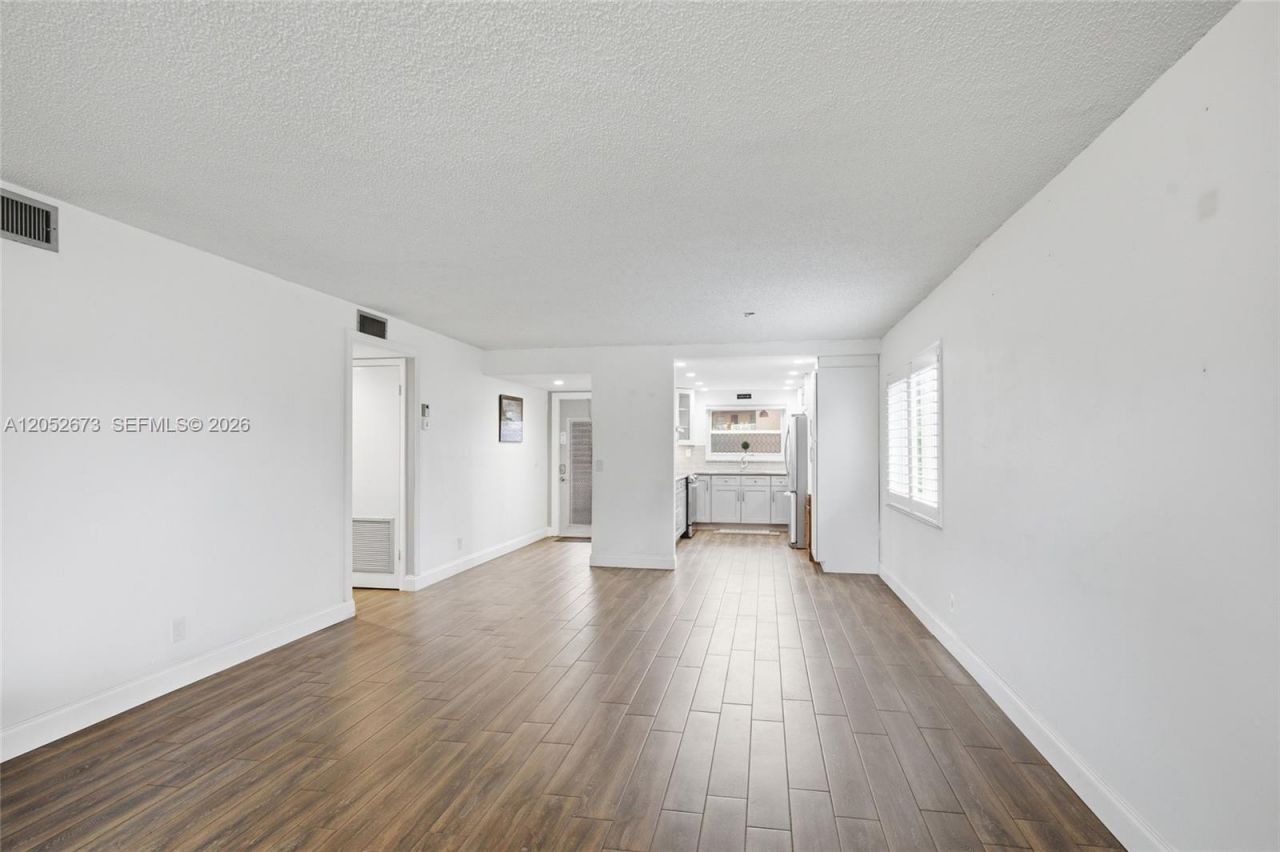 9501 Sunrise Lakes Blvd , Unit 201, Sunrise, FL 33322 Photo