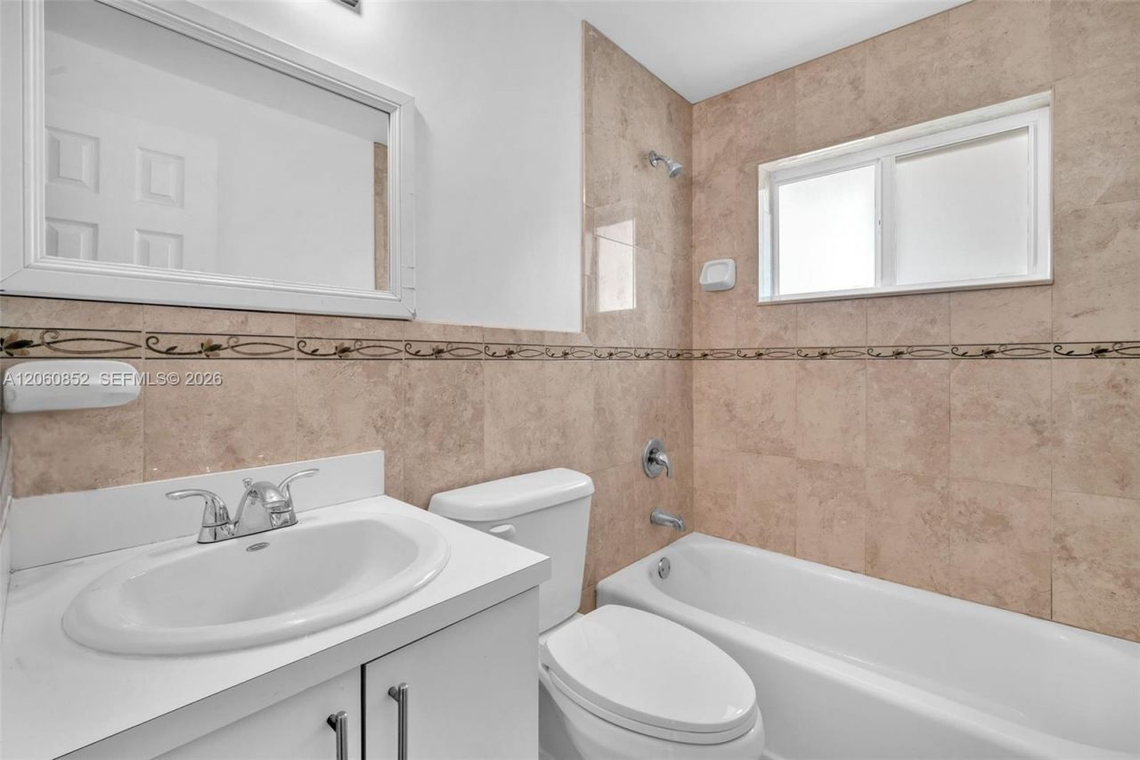 2301 SW 48th Ave , West Park, FL 33023 Photo