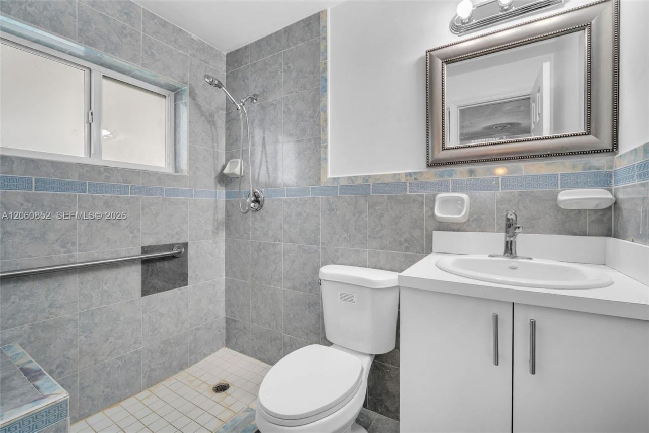 2301 SW 48th Ave , West Park, FL 33023 Photo