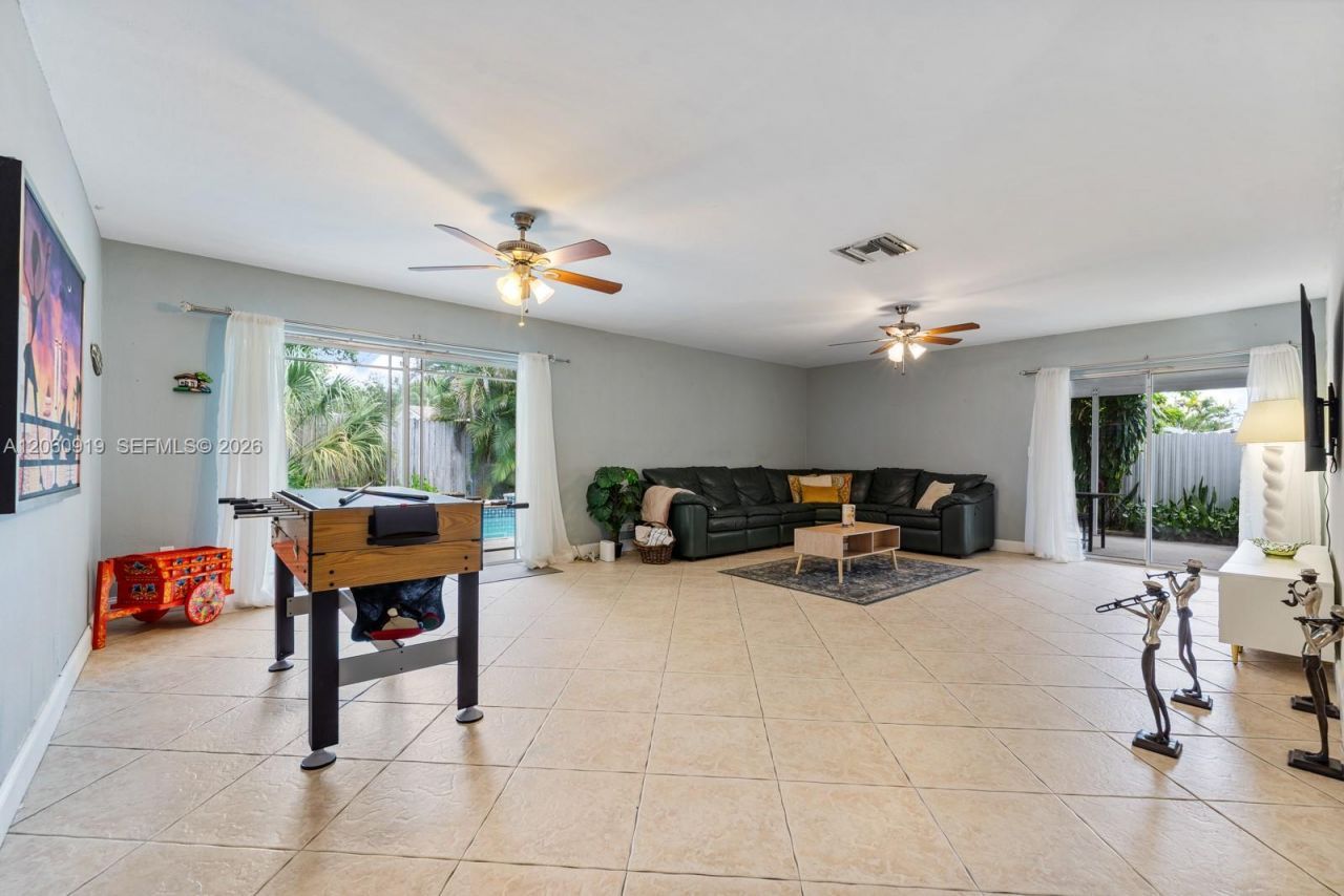 10615 SW 200th St , Cutler Bay, FL 33157 Photo