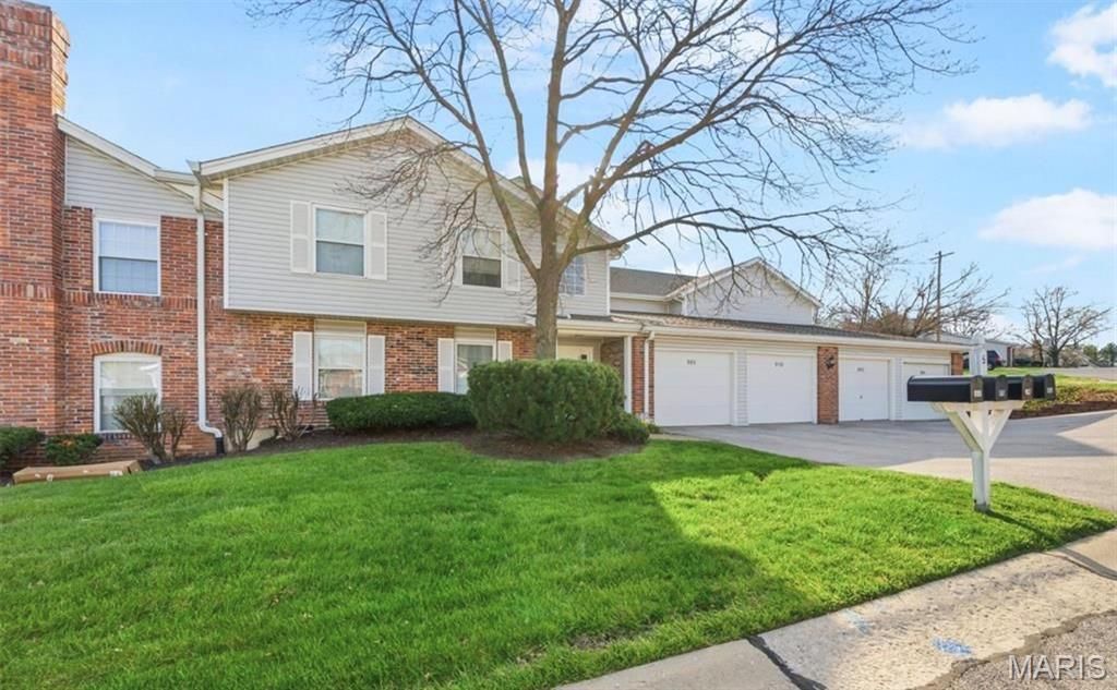 980 Windstream Drive , Unit 35, Saint Peters, MO 63376 Main Photo