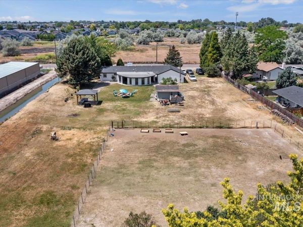 3819 S Montana, Caldwell, ID 83605