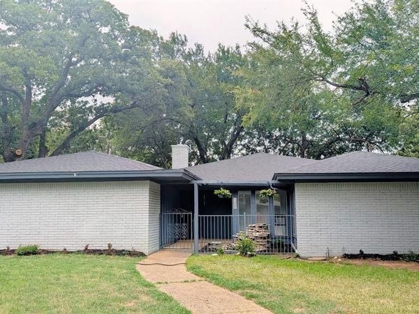 1756 Cynthia Lane, Hurst, TX 76054