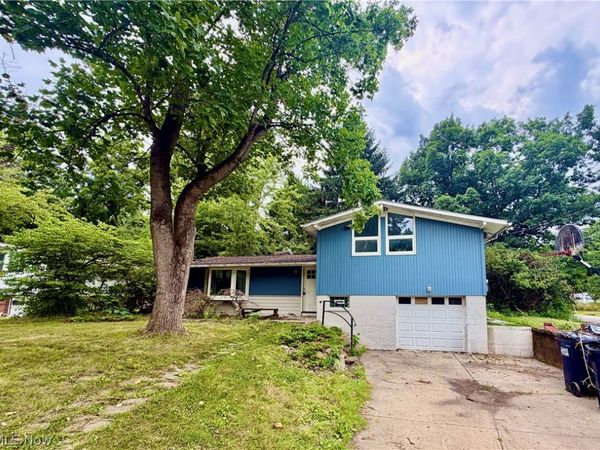 10174 W River Road , Columbia Station, OH 44028