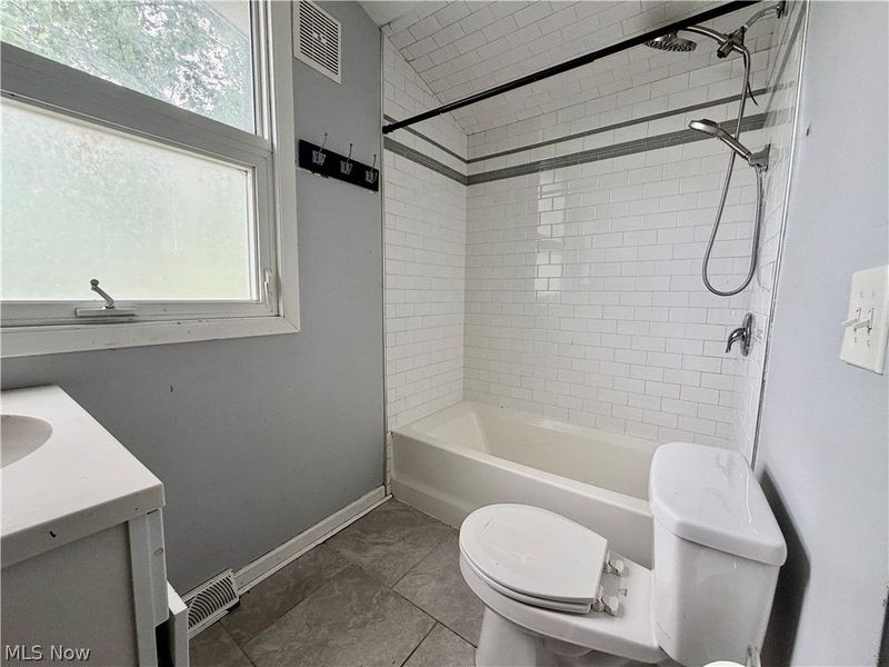 10174 W River Road , Columbia Station, OH 44028 Photo 5