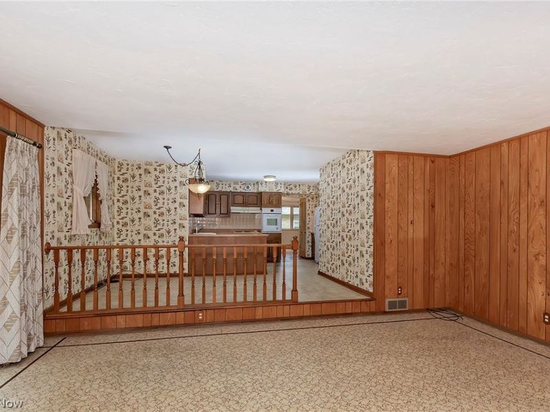 596 Jefferson Drive , Highland Heights, OH 44143 Photo 22