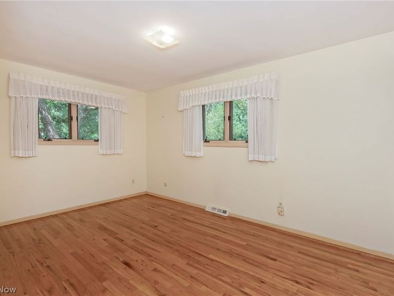 596 Jefferson Drive , Highland Heights, OH 44143 Photo 31