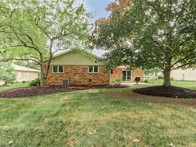 596 Jefferson Drive , Highland Heights, OH 44143 Photo 38