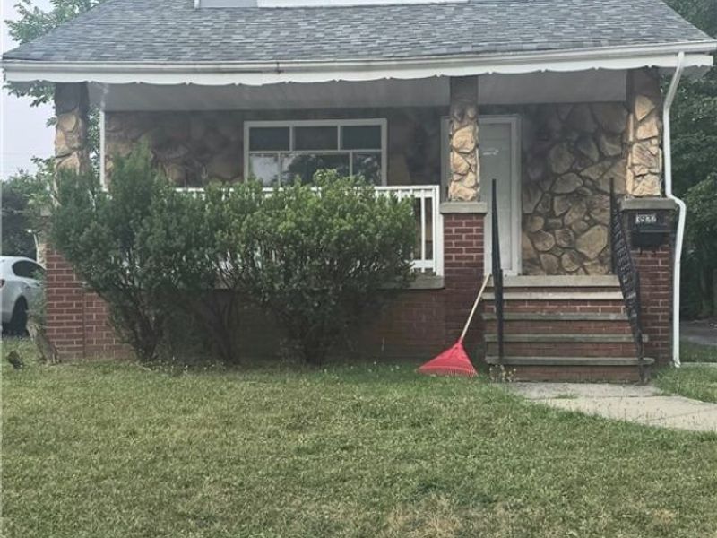 3922 Grosvenor Road, South Euclid, OH 44118 Photo 1