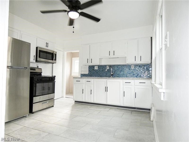 3922 Grosvenor Road, South Euclid, OH 44118 Photo 5