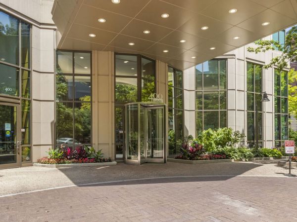 400 N La Salle Drive , Unit 1309, Chicago, IL 60654