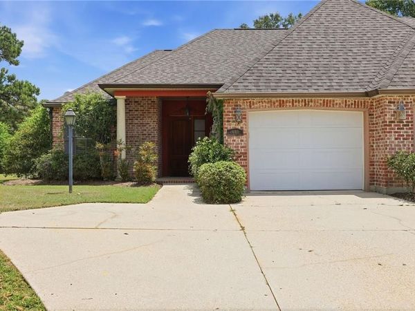 811 DECATUR Street , Ponchatoula, LA 70454
