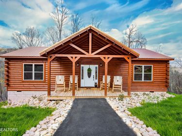 927 Statham Way, Gatlinburg, TN 37738