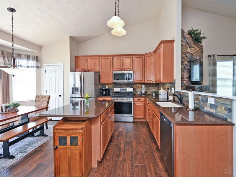 873 E Anson Drive, Union Twp, OH 45245 Photo 15
