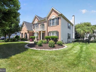 121 AVONDALE DRIVE, NORTH WALES, PA 19454