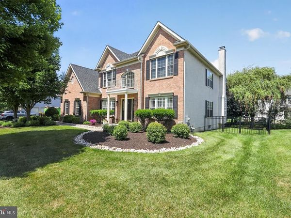 121 AVONDALE DRIVE, NORTH WALES, PA 19454