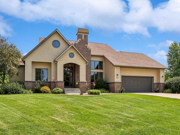 544 28th Lane, Middle Amana, IA 52203