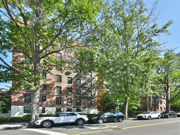 139-09 84 Drive, Unit 307, Briarwood, NY 11435